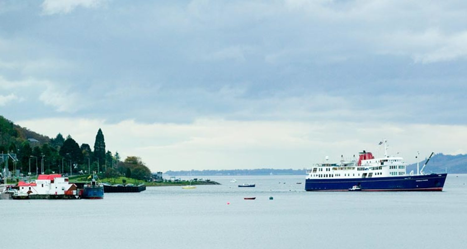 Hebridean Princess in Loch Linnhe