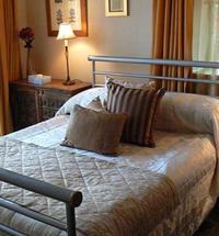 Russell’s Restaurant with rooms at Smiddy House Located within The Great Glen, 60 miles of splendour from Fort William to Inverness. Russell’s offe...
