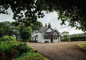 Camisky Lodge is a beautiful Victorian lodge near Torlundy, Fort William, set amidst the stunning Inverness-shire countryside on the banks of the R...