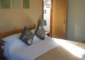 Located a short distance from the world-famous Commando Monument above the village of Spean Bridge, our modern and comfortable self-catering chalet...