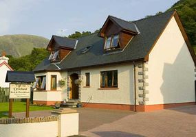 We are now offering autumn and winter short self catering breaks. This modern, semi-detached apartment is located near the foot of Ben Nevis and at...