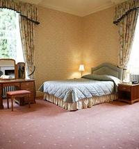 Glengarry Castle Hotel is a comfortable country house hotel with a jewel of a setting on the shores of Loch Oich, which lies between Loch Ness and ...