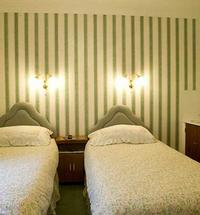 A warm Highland welcome awaits you at "Garadh nan Ros" - Garden of the Roses. Our two bedrooms - one a twin bedded room, the other a double - are b...