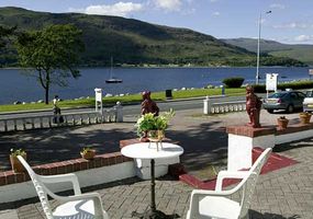 Located on Fort William's "Golden Mile" - a lovely loch-side approach to Fort William, Chenderoh Guesthouse welcomes couples and adults looking for...