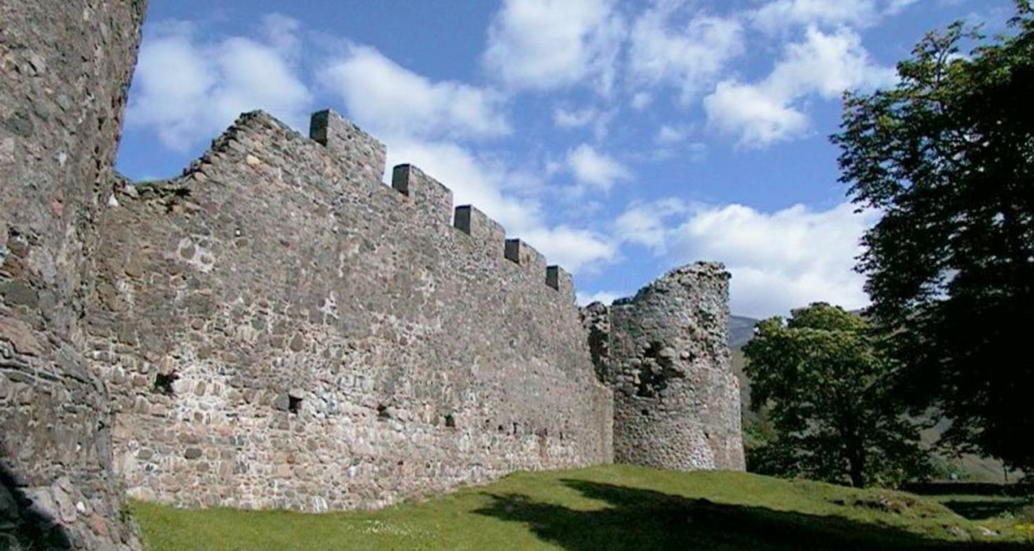Castle ruins, Fort William