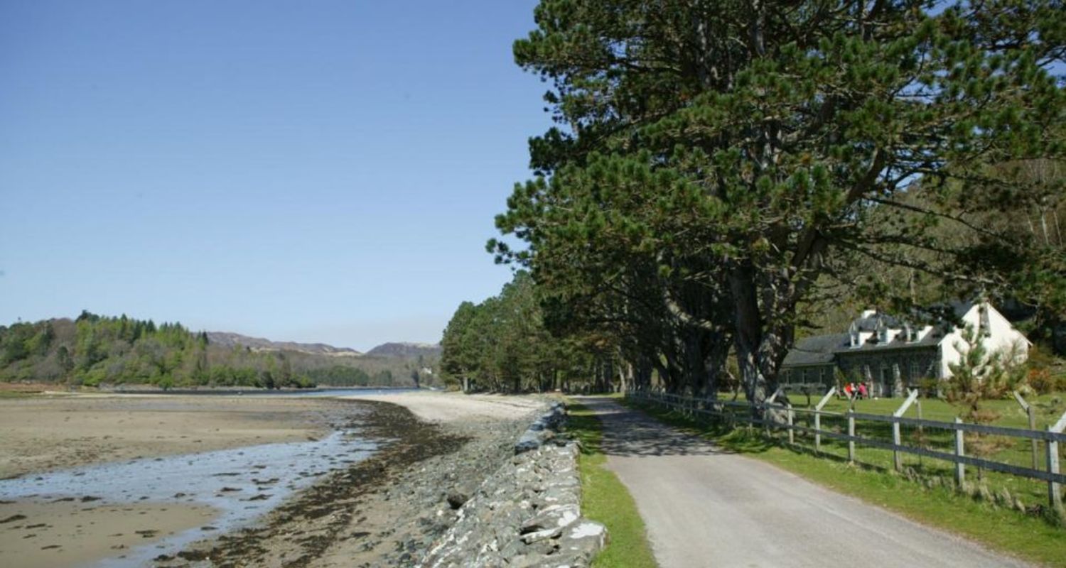 Self catering holidays at Dorlin