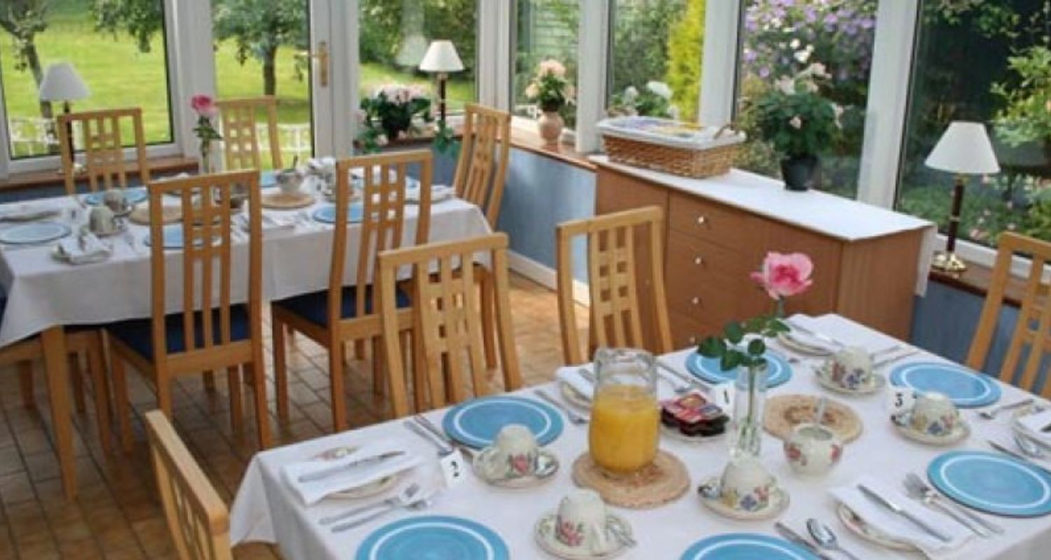 Conservatory dining