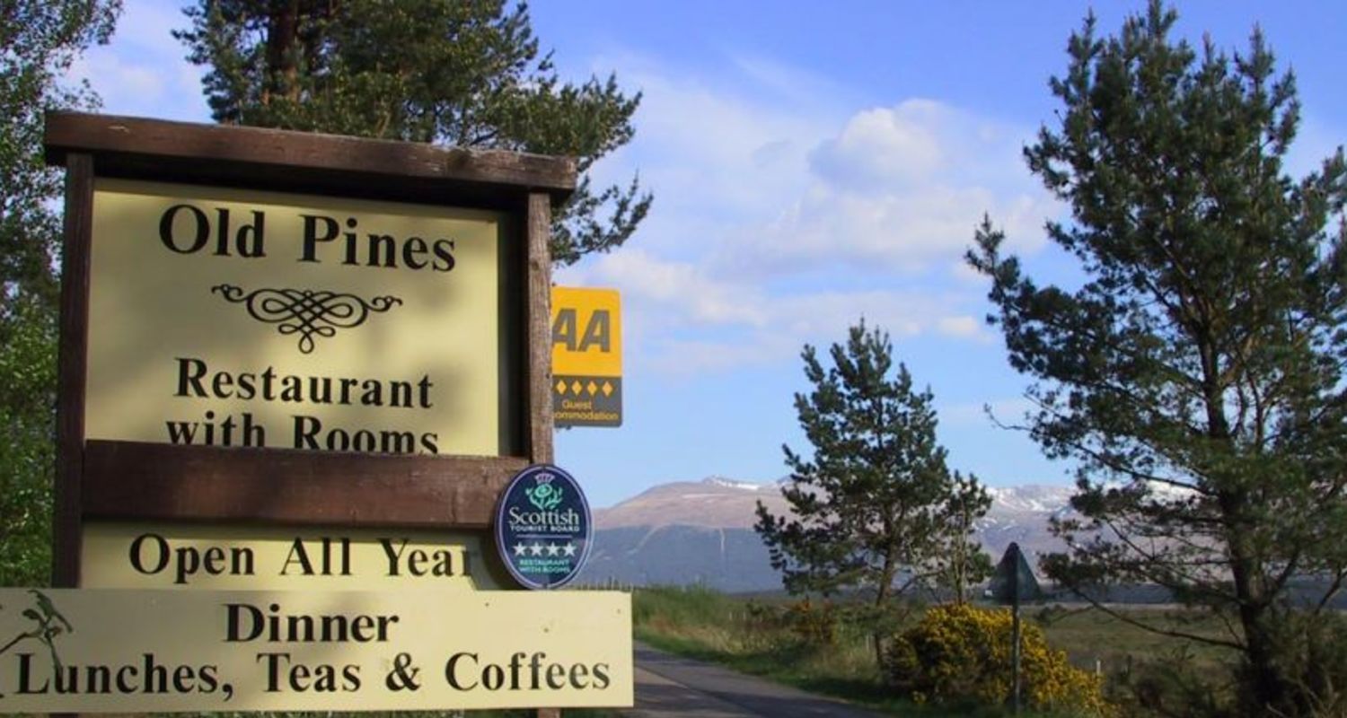 Old Pines Restaurant with Rooms