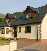 Tigh na Drochaid (Bridge House) is a family run bed and breakfast in Fort William. Our detached villa is located at the entrance to Glen Nevis and...