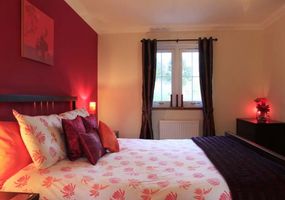 With a unique view of Ben Nevis, the West Highland Way on your doorstep & a stunning panoramic of surrounding countryside, Brae Mhor Cottage is...