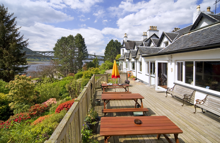 Loch Leven Hotel And Distillery