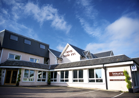 Fort William's Nevis Bank Hotel opened its door for the 2010 season at the end of May after a total refurbishment with very contemporary styling an...